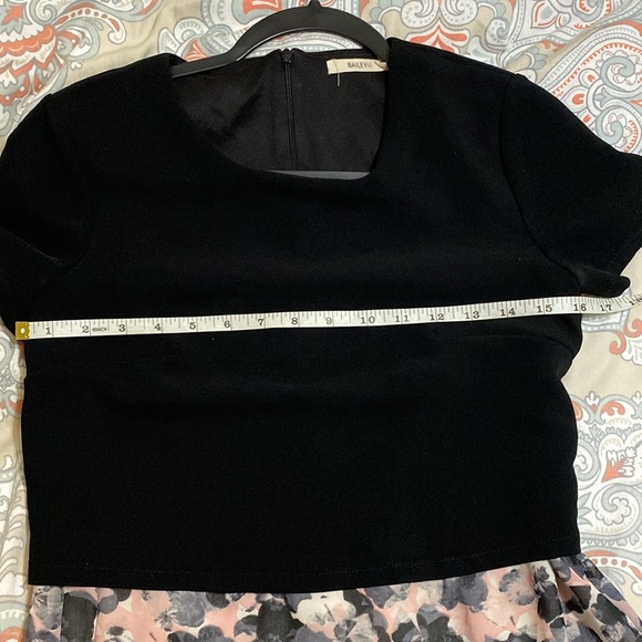 Bailey44 Betz Poppy Black and Abstract Floral Layered Look Top XS - Picture 5 of 6